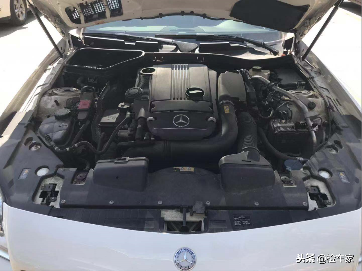 4年贬值40万的奔驰SLK 收入到多少你会买这款车？