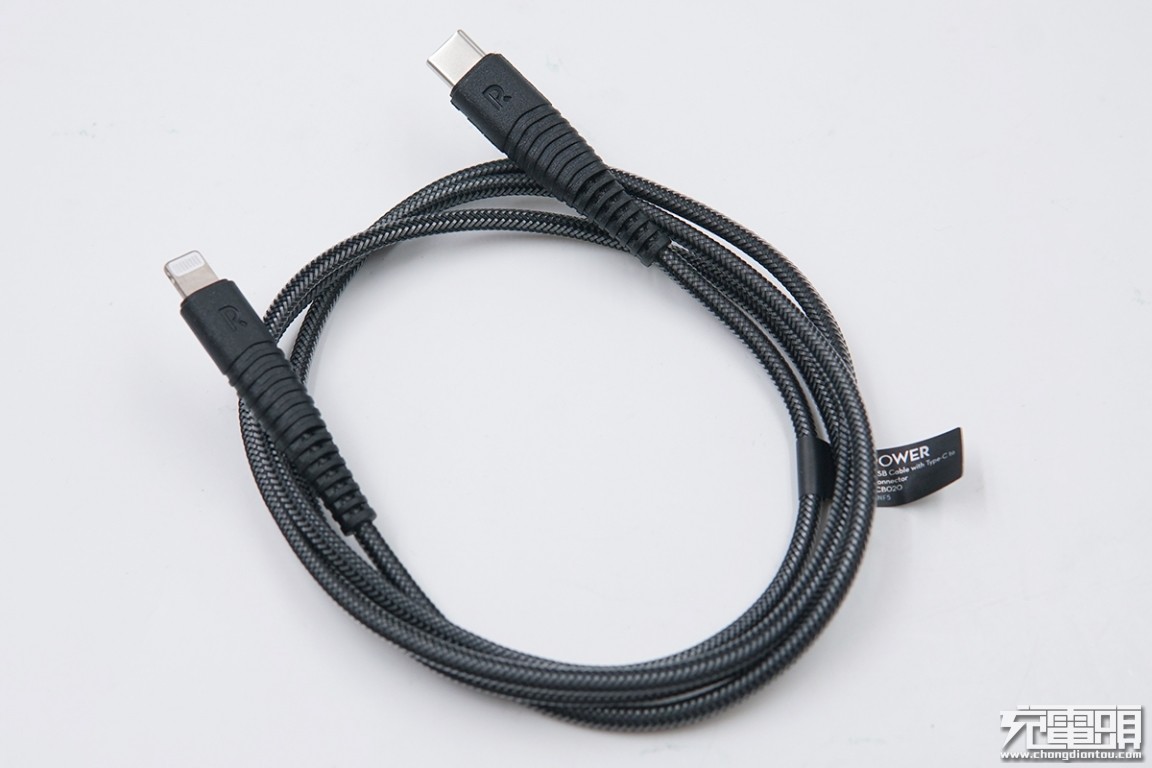 特殊编织材质，RAVPower USB-C to Lightning编织数据线上手评测