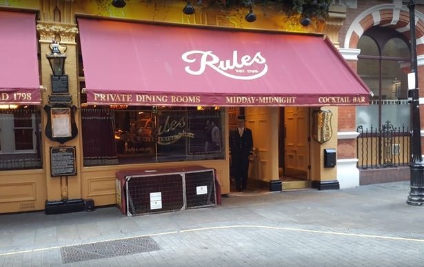 取代27年大律师妻子，赶走N个情妇，33岁新晋英国首相夫人上位史