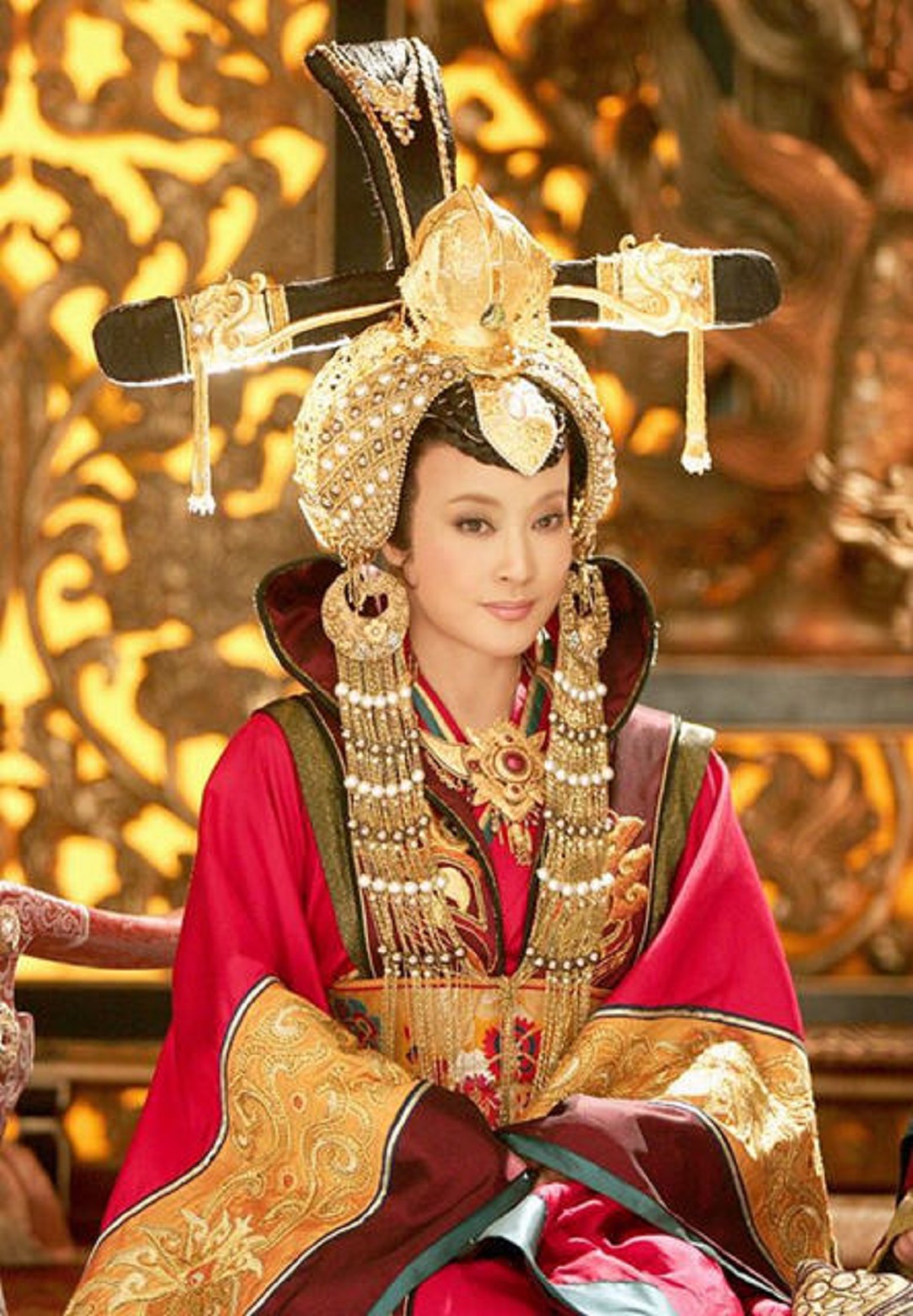 武则天是中国历史上唯一一个女皇帝武则天是中国历史上唯一的女皇