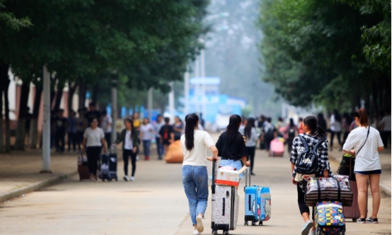 国内很“烧钱”的3所大学，普通家庭难以承受，家长要提前了解