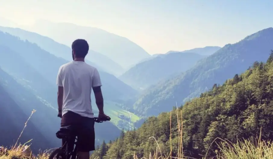 适合低学历从事的四大行业，就业前景好，高考落榜生可以参考