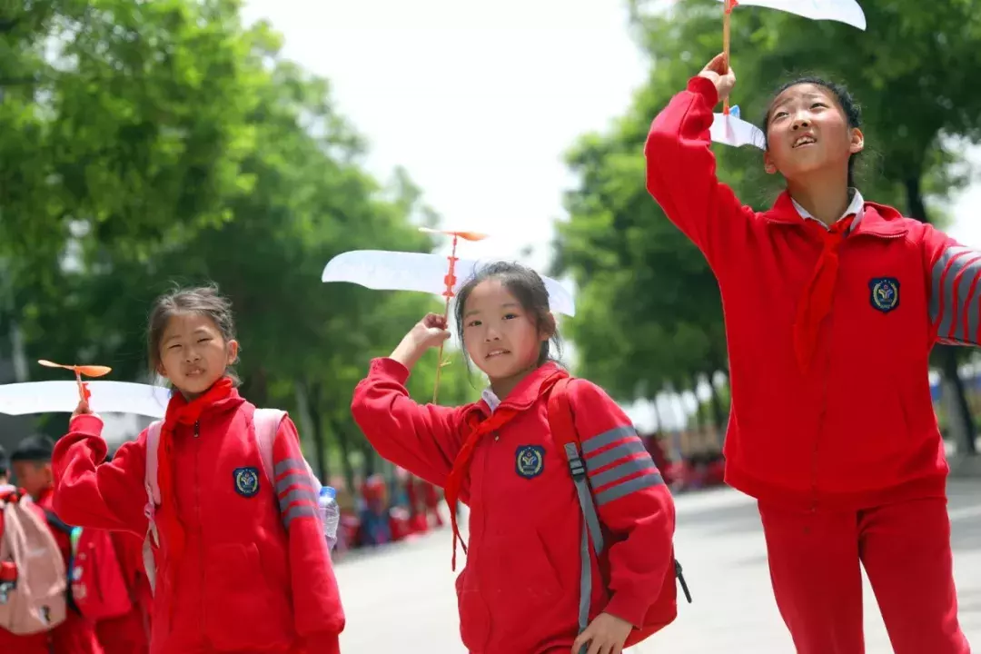 星辰大海，与你同往——西安高新国际学校给孩子一个“航天梦”，向着浩瀚星辰出发