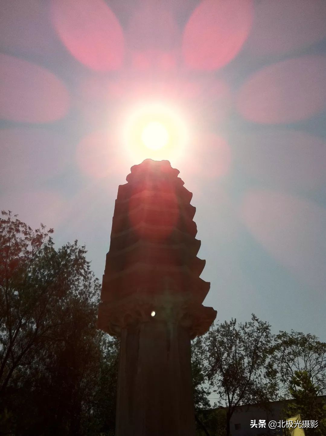 眩光使得原本平淡的画面变得好看很多4,以剪影表现轮廓美有很多风景