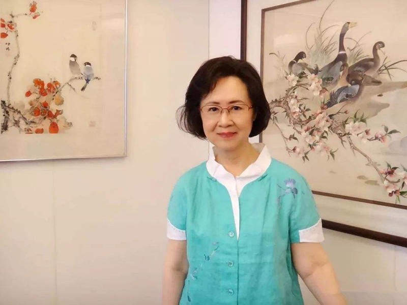 琼瑶的“励志人生”：2次高考落榜，3段辛酸情史，终成言情教母