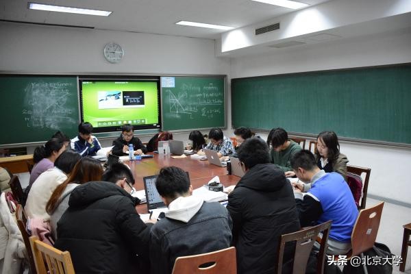 “元培”计划和“博雅”教育的由来——北大七十年教育教学探索之路