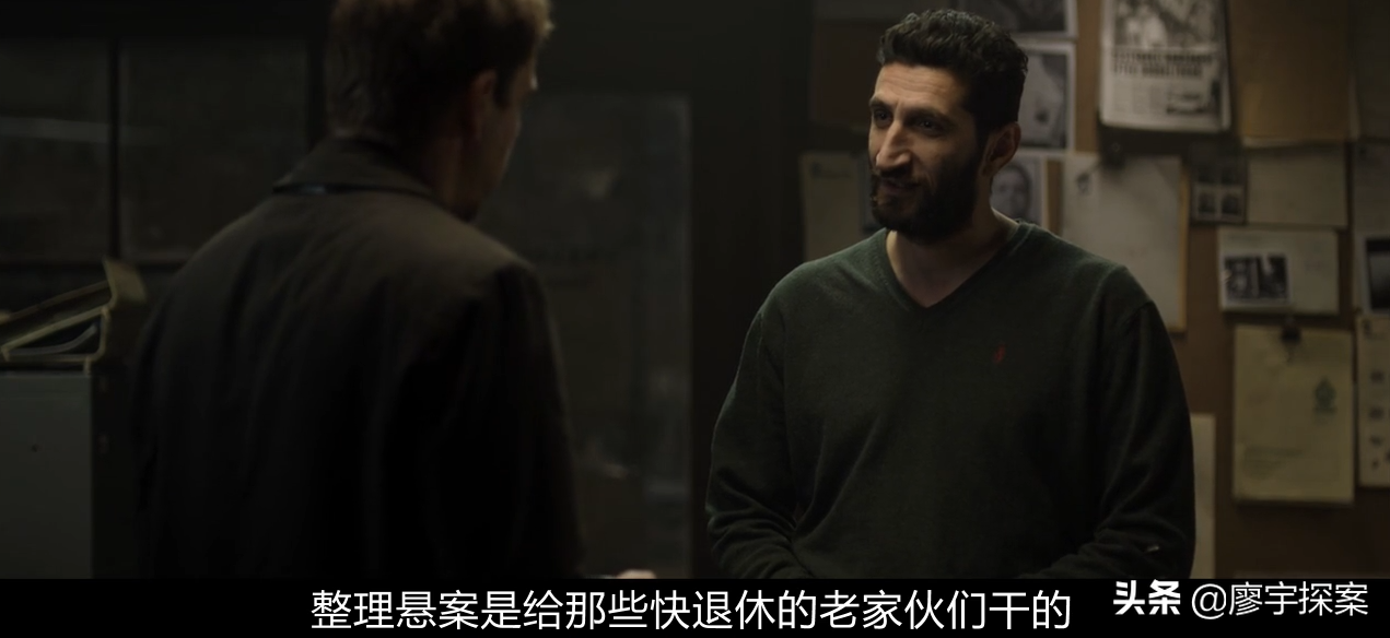 《悬案密码》4部曲：美女囚禁，贵校凶案，漂流瓶求救，墙中干尸