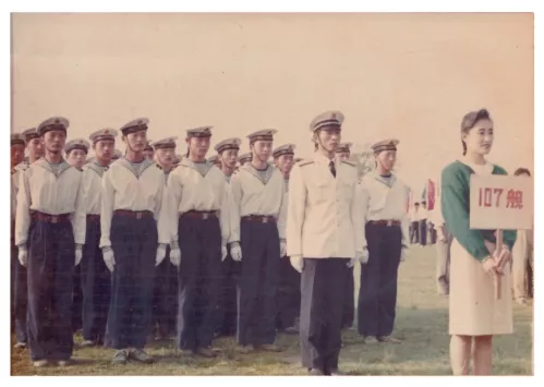 军官达龄退役，制度化