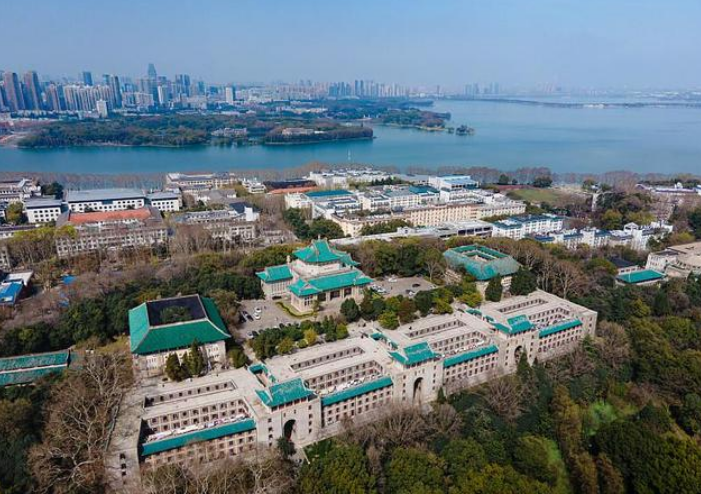 广东部分大学招生分数“跳水”，降到不足150分，仍缺额近9000人