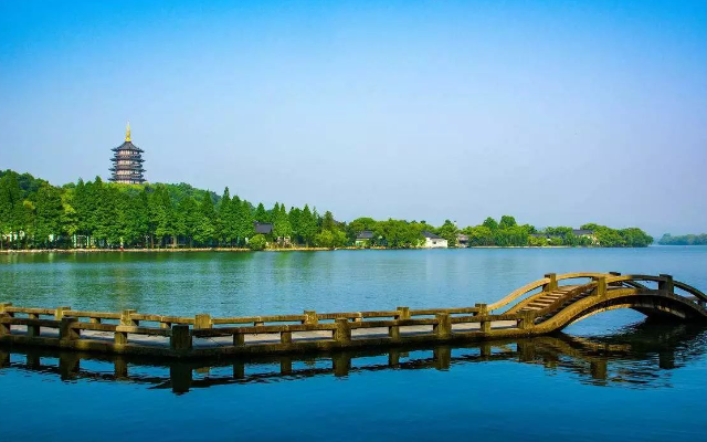杭州西湖附近必游景点