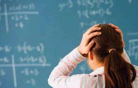 高考不足两星期，孩子担心考试发挥失常怎么办？家长不焦虑就好