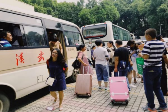 985大学排名再次洗牌，清北稳坐第一档，其他高校排名变化大