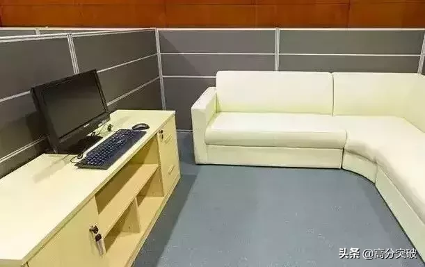 泡一整天都不够！国内那些美炸天的大学图书馆，你去过几个？