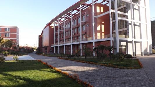 又一高校被“出售”，估价5.5亿元，收购公告引发争议