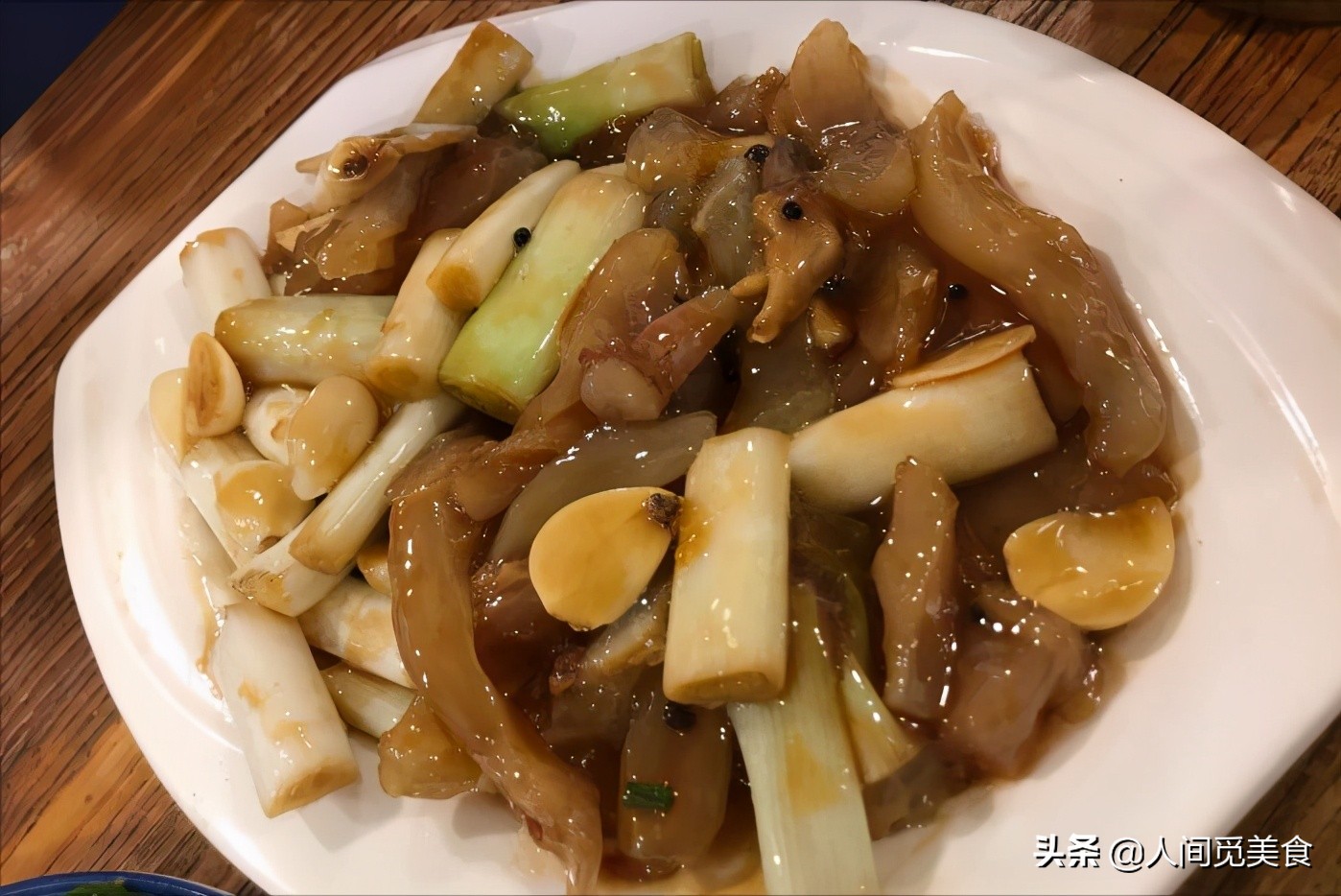 临沂排名第一的小吃店，店里只卖一道菜，山东人驱车2小时赶来吃