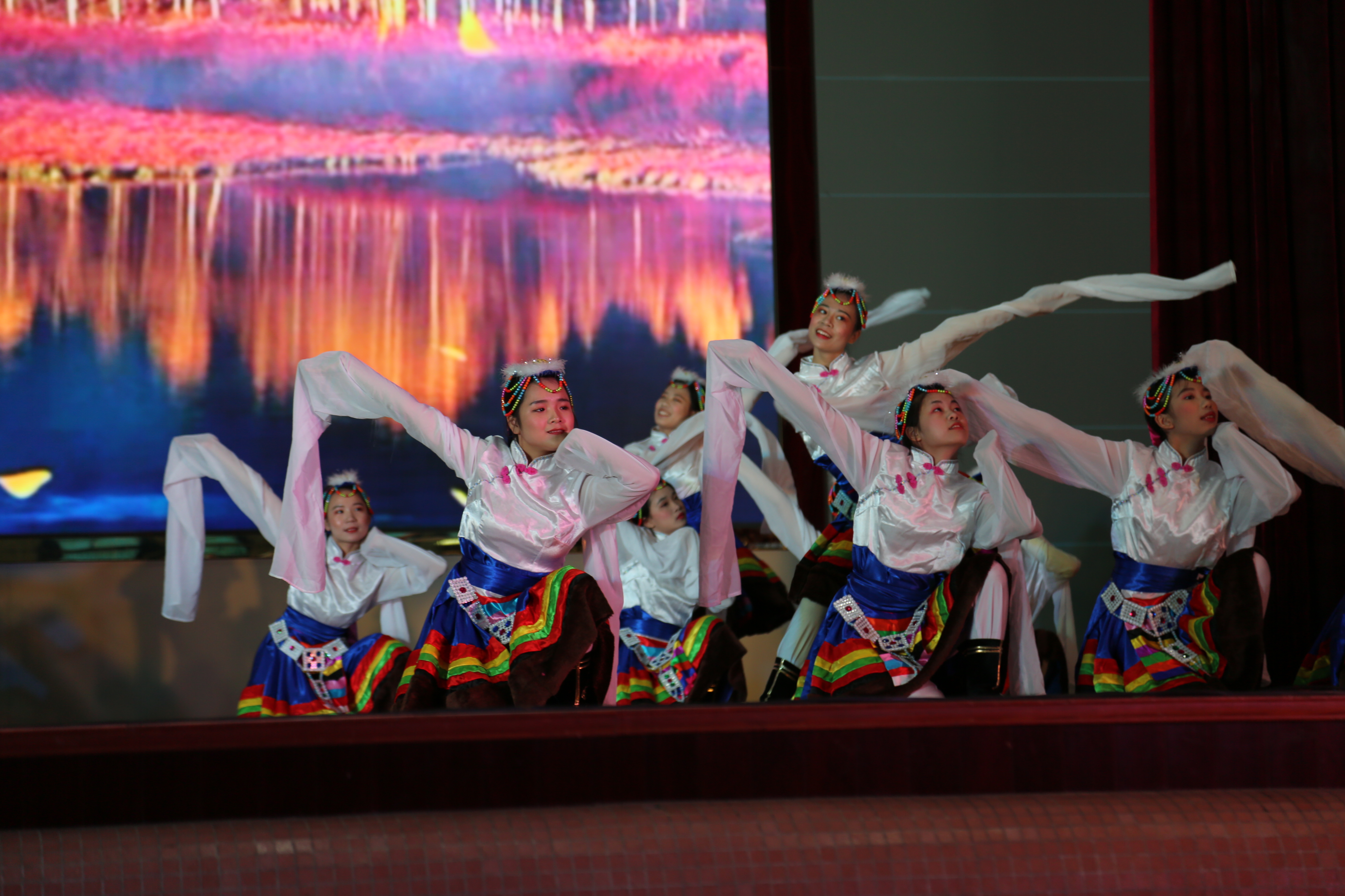 容桂职校2019年师生迎新联欢会 暨“天悦杯”教师之星颁奖典礼