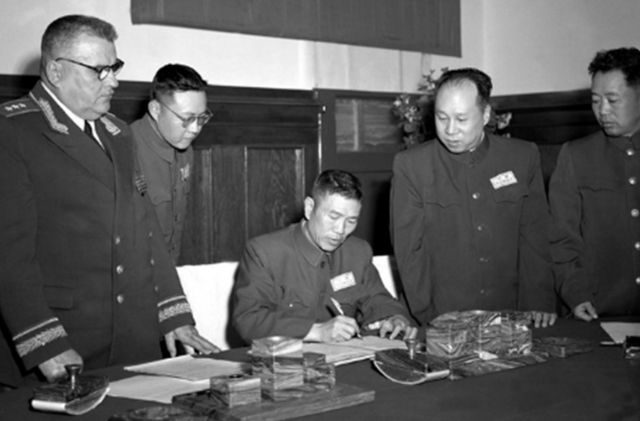入朝在即，毛泽东却临阵换将：换掉13兵团主将！2年后才知真高明