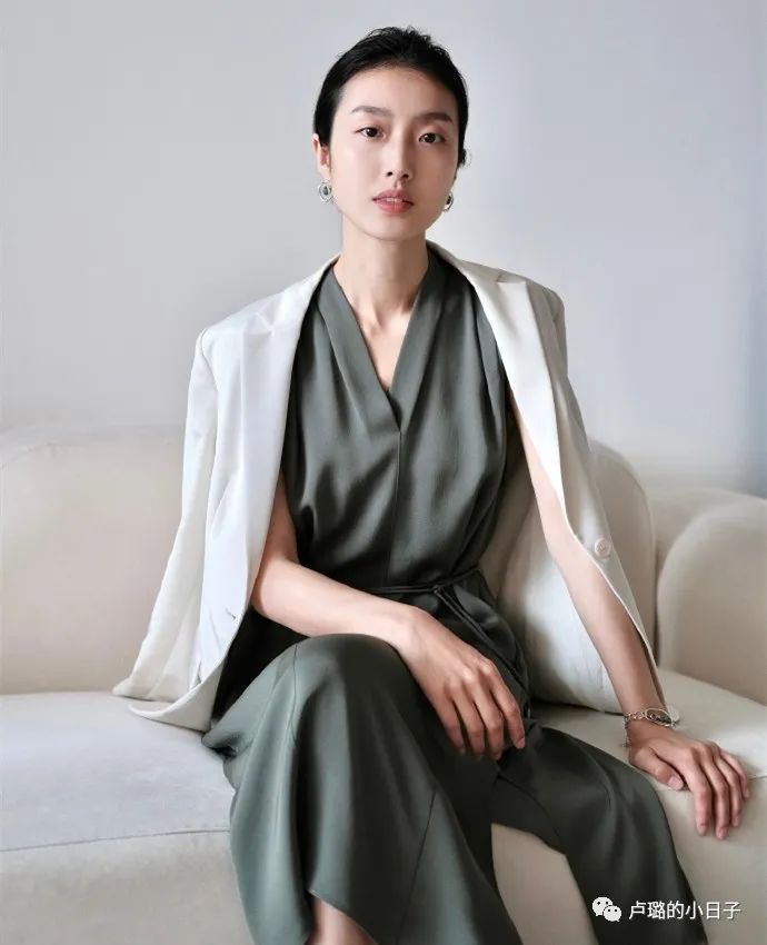 看了這8個(gè)國(guó)產(chǎn)服飾品牌，才明白什么是屬于中國(guó)的高級(jí)感