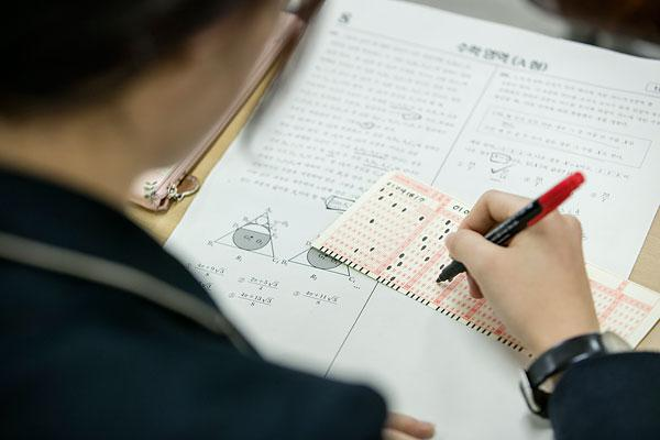 大一新生注意了，“不挂科”不是及格线，别因“绩点低”影响毕业