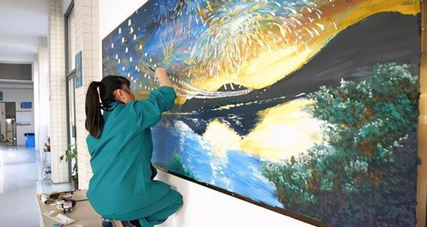 杭高里的“板报”火了，教室变画室，网友直呼这届学生太有才了