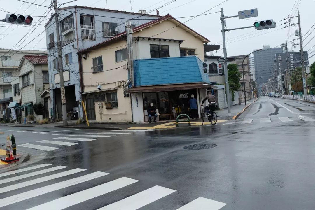 春天说来就来，一杯咖啡不负好春光