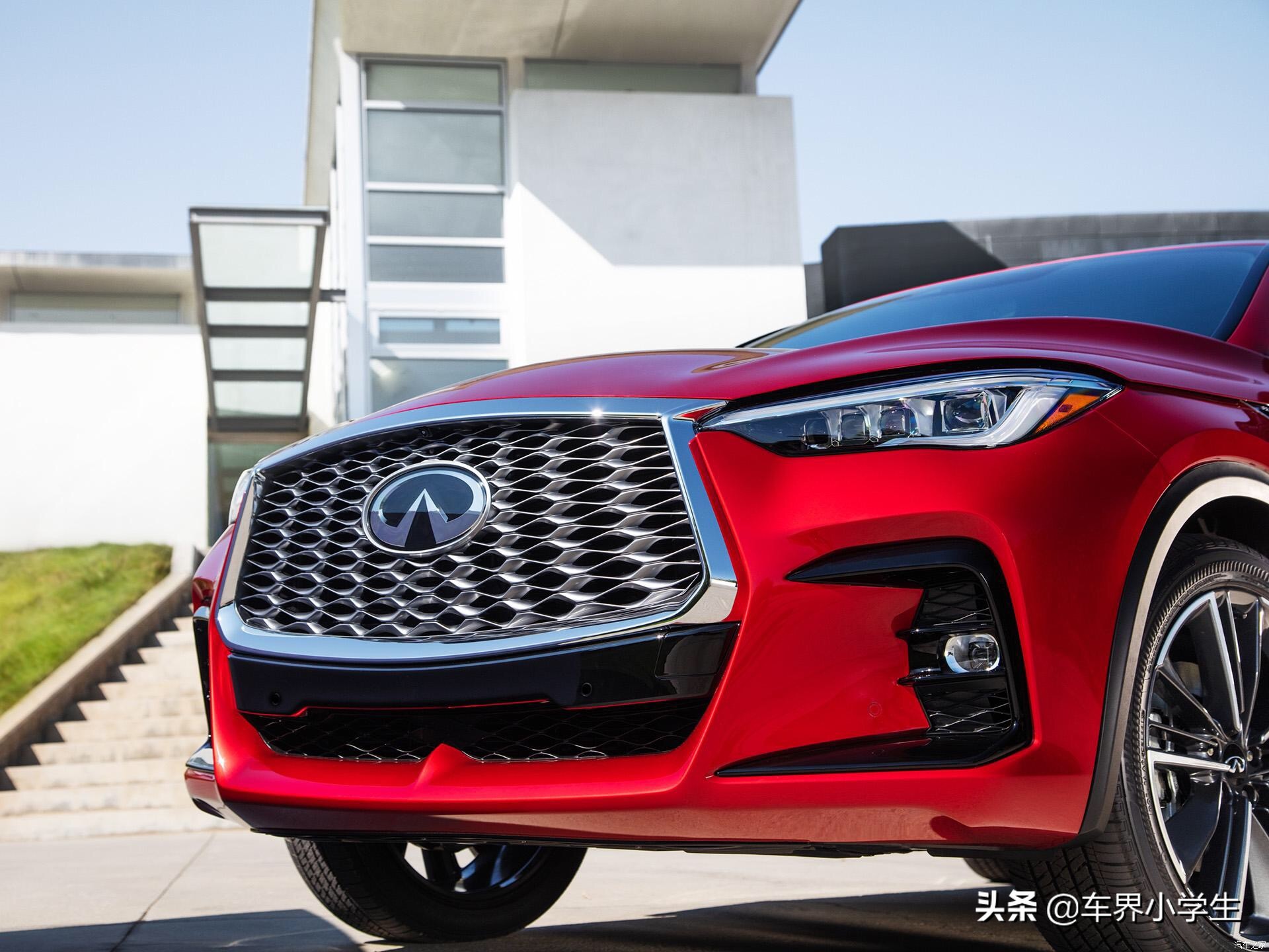 Q5的售价、X4的个性、GLC的品质，稀有豪华溜背SUV：英菲尼迪QX55