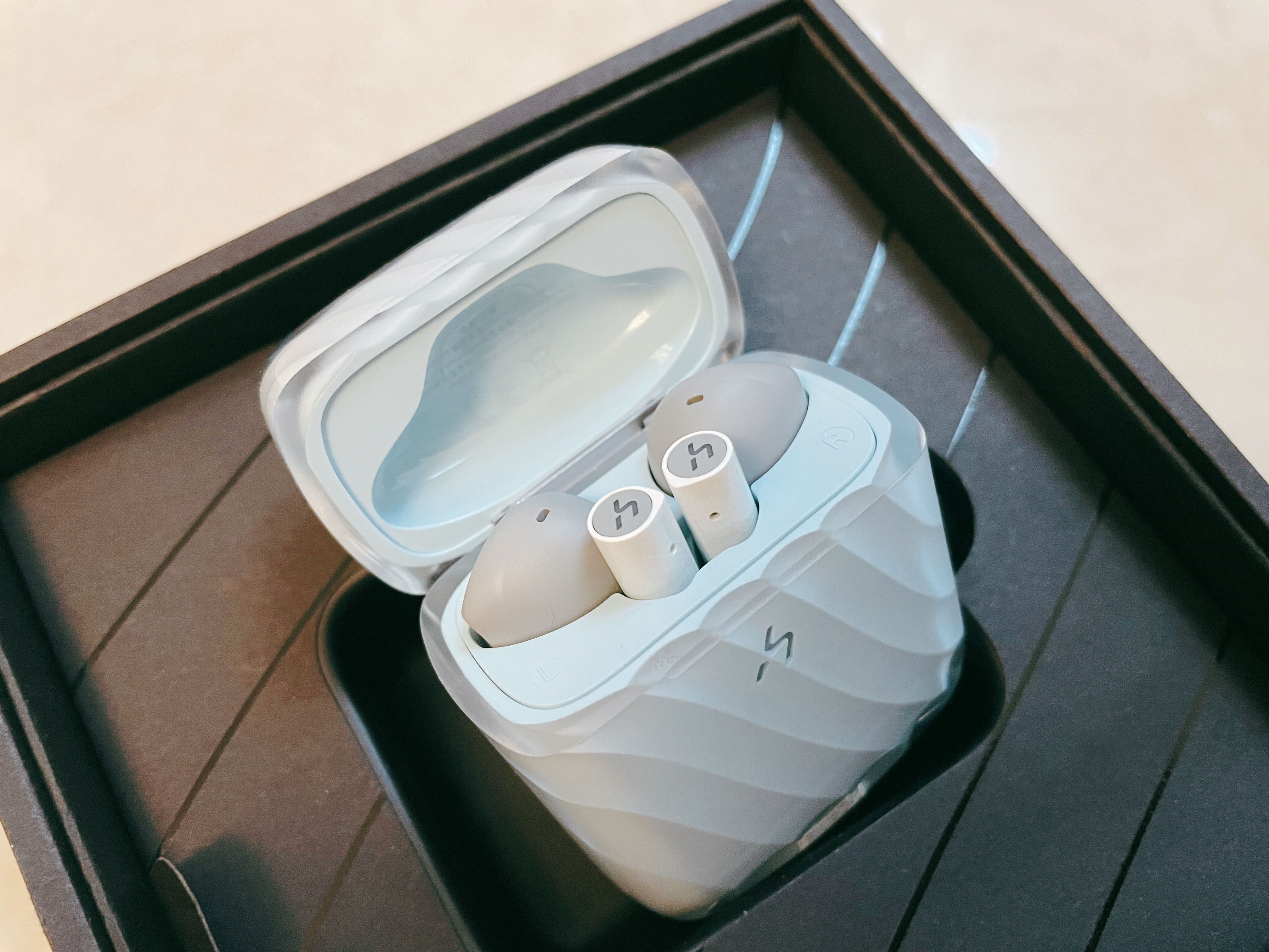 哈氪ICE零度耳机，冰元素极致体验，这个冬天里最靓的一道风景