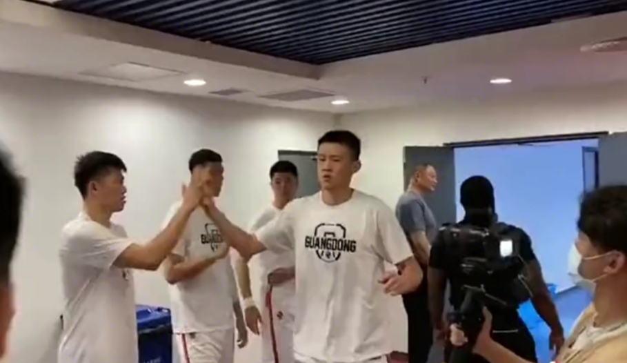 cba广东为什么叫tiger(Let's go，tiger！仪式感满满的广东队出场方式，一般是怎样开始的)