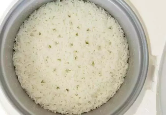 米饭没煮熟怎么办？5个方法教你补救夹生饭