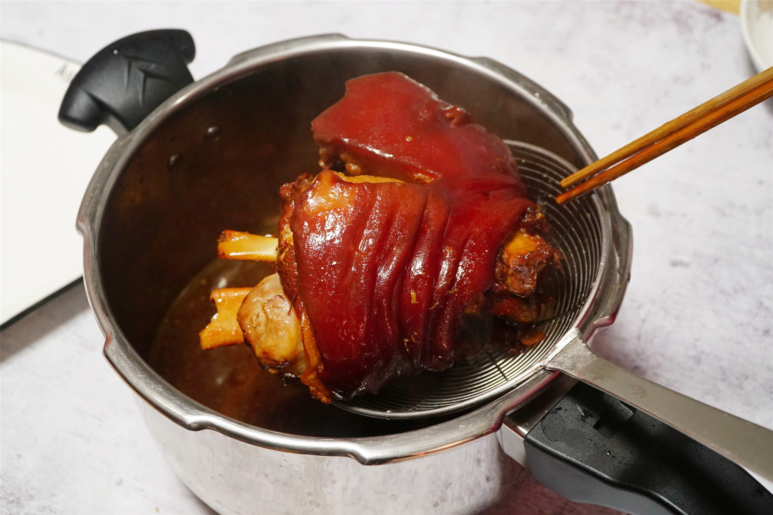 元旦放假在家，就是要吃大魚大肉，8道硬菜分享，不用出門下館子