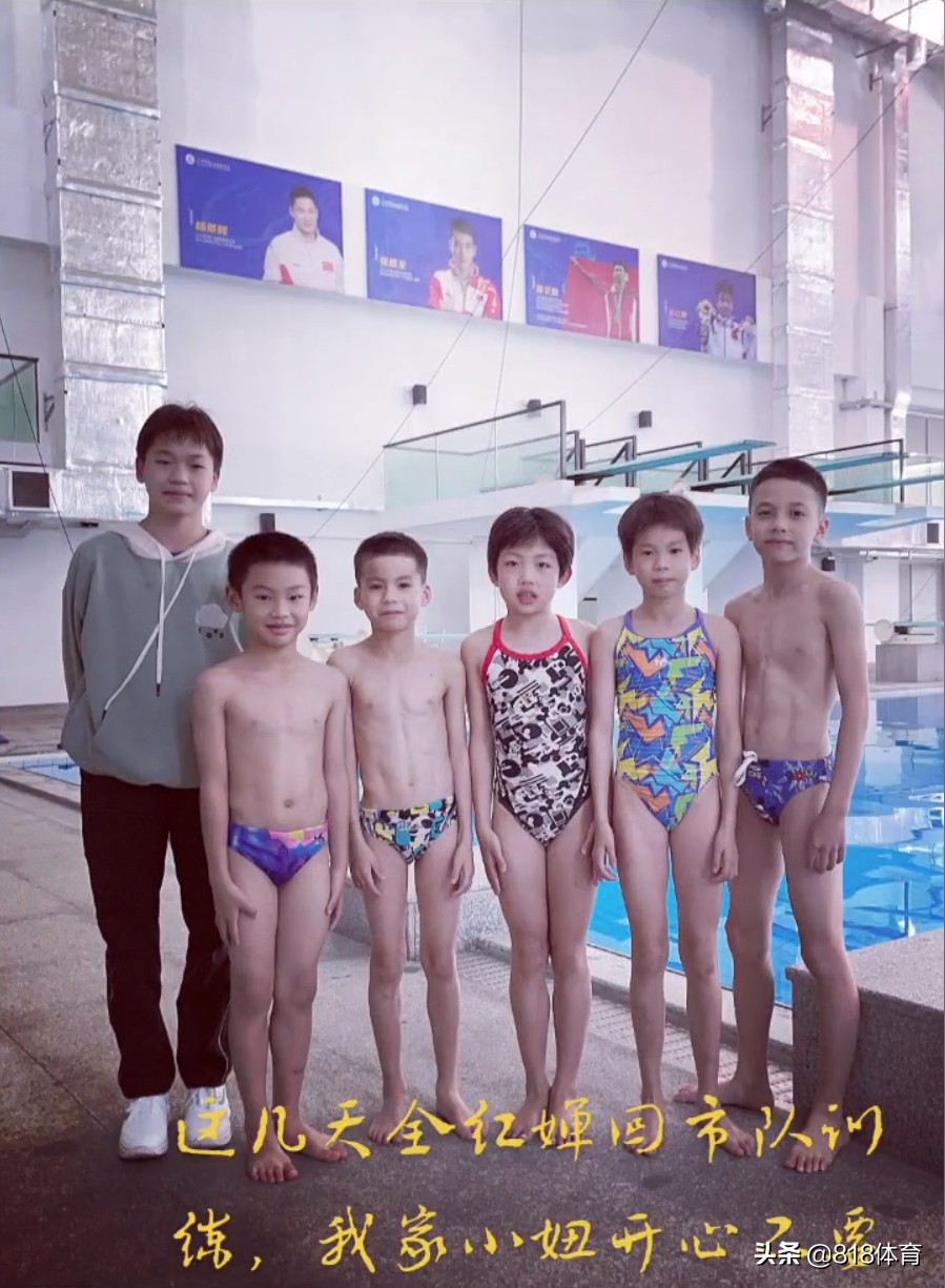 圆梦!全红婵回母校为师弟妹示范水花消失术,她夺冠照片高挂跳水馆