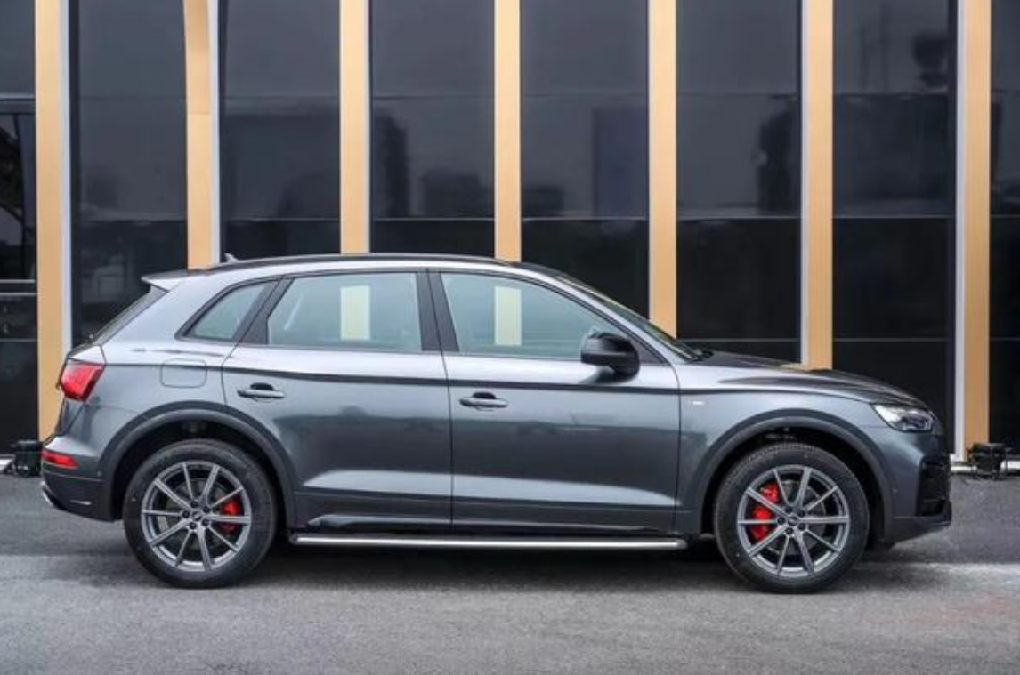 新款奥迪Q5L正式上市，售价39.68万起，曾经的辉煌如今更为贬值