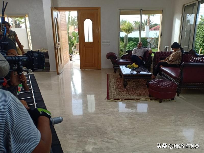 拍广告与拍电视剧中的铠甲一号，你更喜欢哪个？看完再说答案