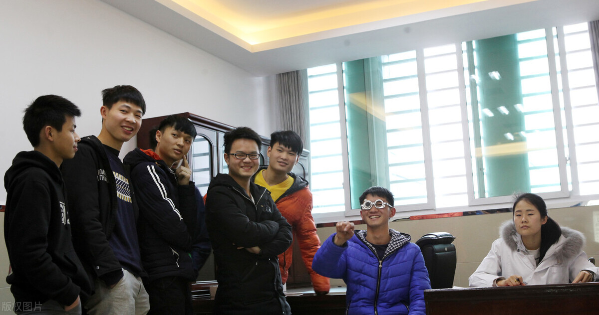 高考体检需要“一丝不挂”？吓坏高三党，医生：你们想得有点多