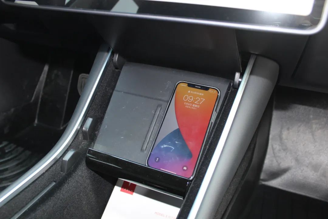 车主说车：不懂车？赶时髦？女车主为何都偏爱特斯拉