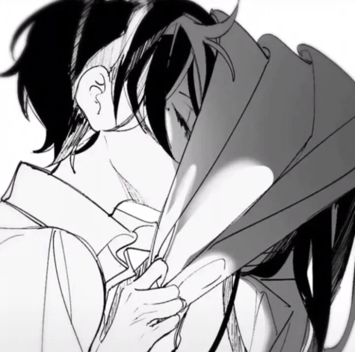 闺蜜头像&黑白动漫情侣头像:我也渴望有人懂,却习惯了冷暖自知