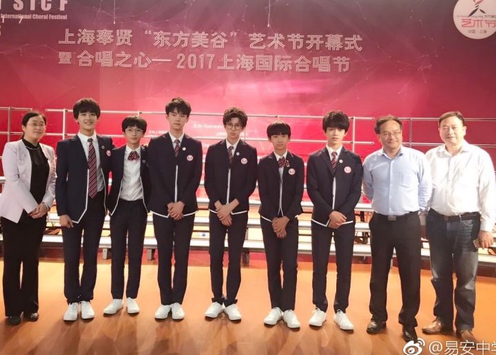 这些高中的校服令人眼前一亮，打破国人对校服的刻板印象！