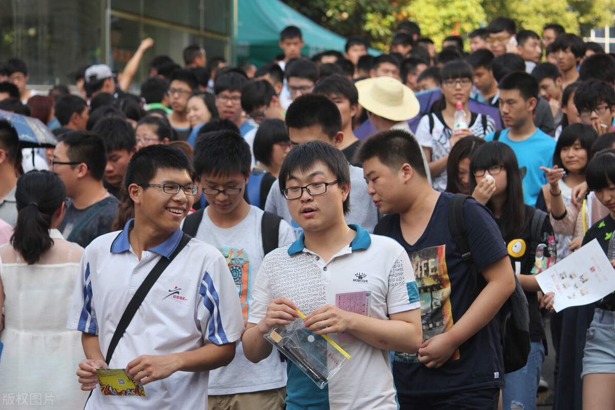 高考英语书面表达评分标准解读及备考策略探究