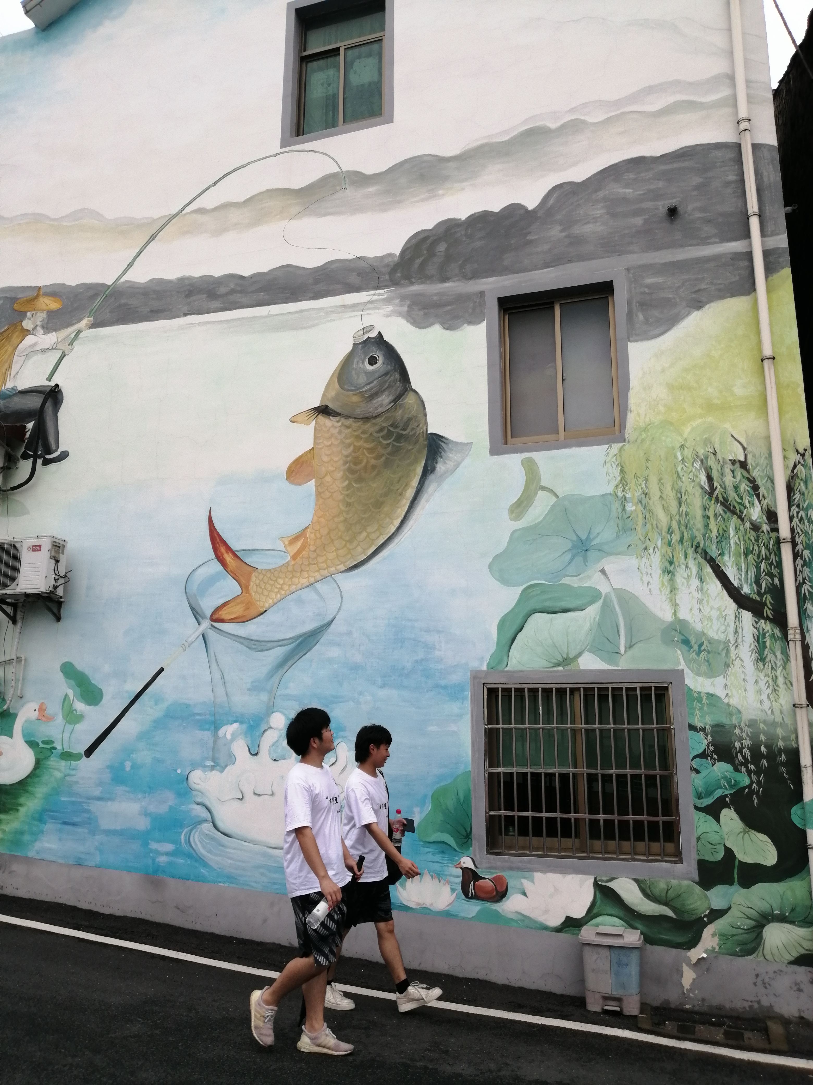 浙江理工大学科技与艺术学院学子助力上虞百官美丽庭院改造