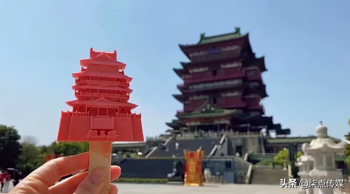 藏不住了：清华，出雪糕了？