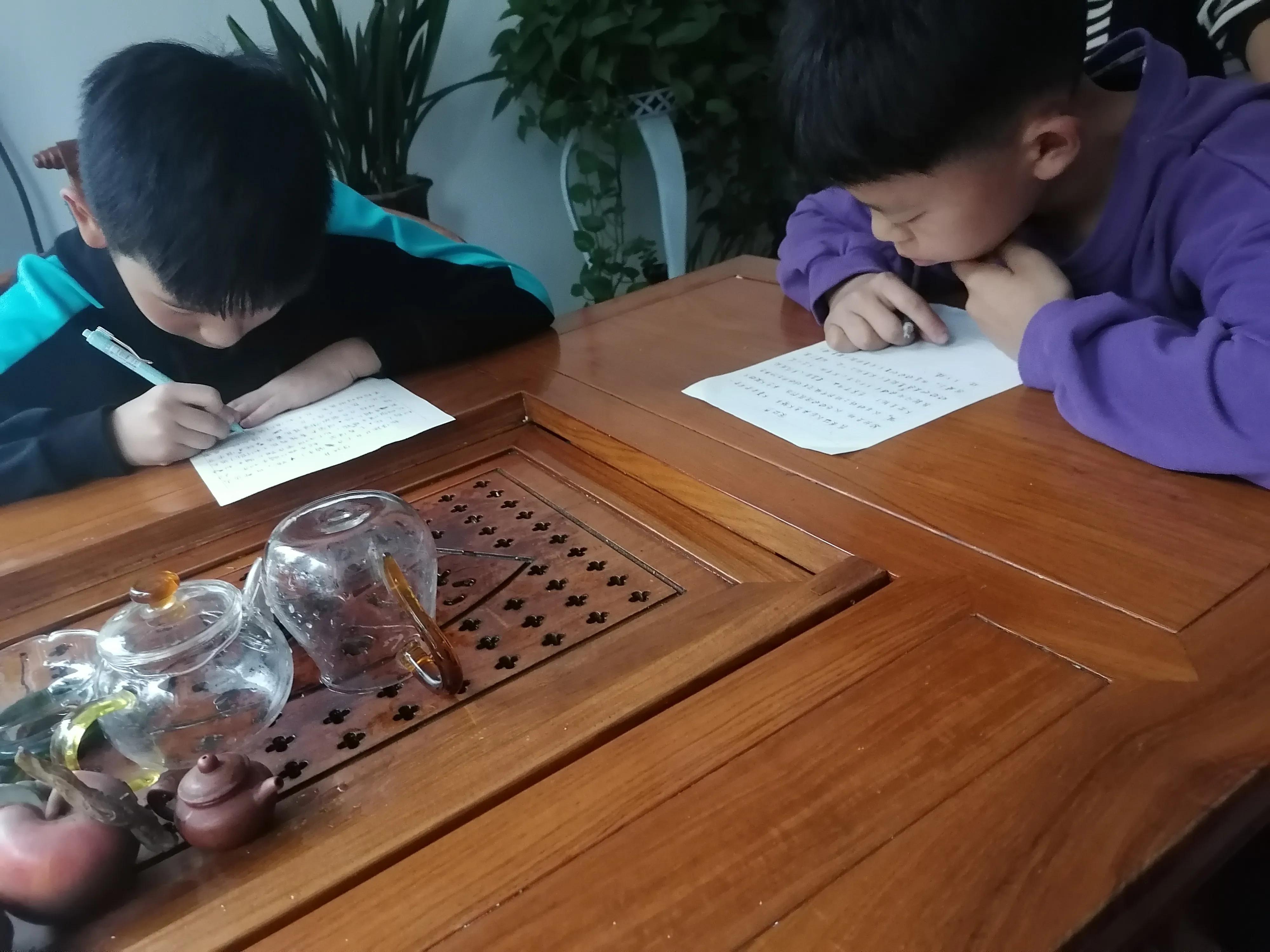 怎么写保证书，管用吗？理性看待孩子犯错误，我们也曾孩子过