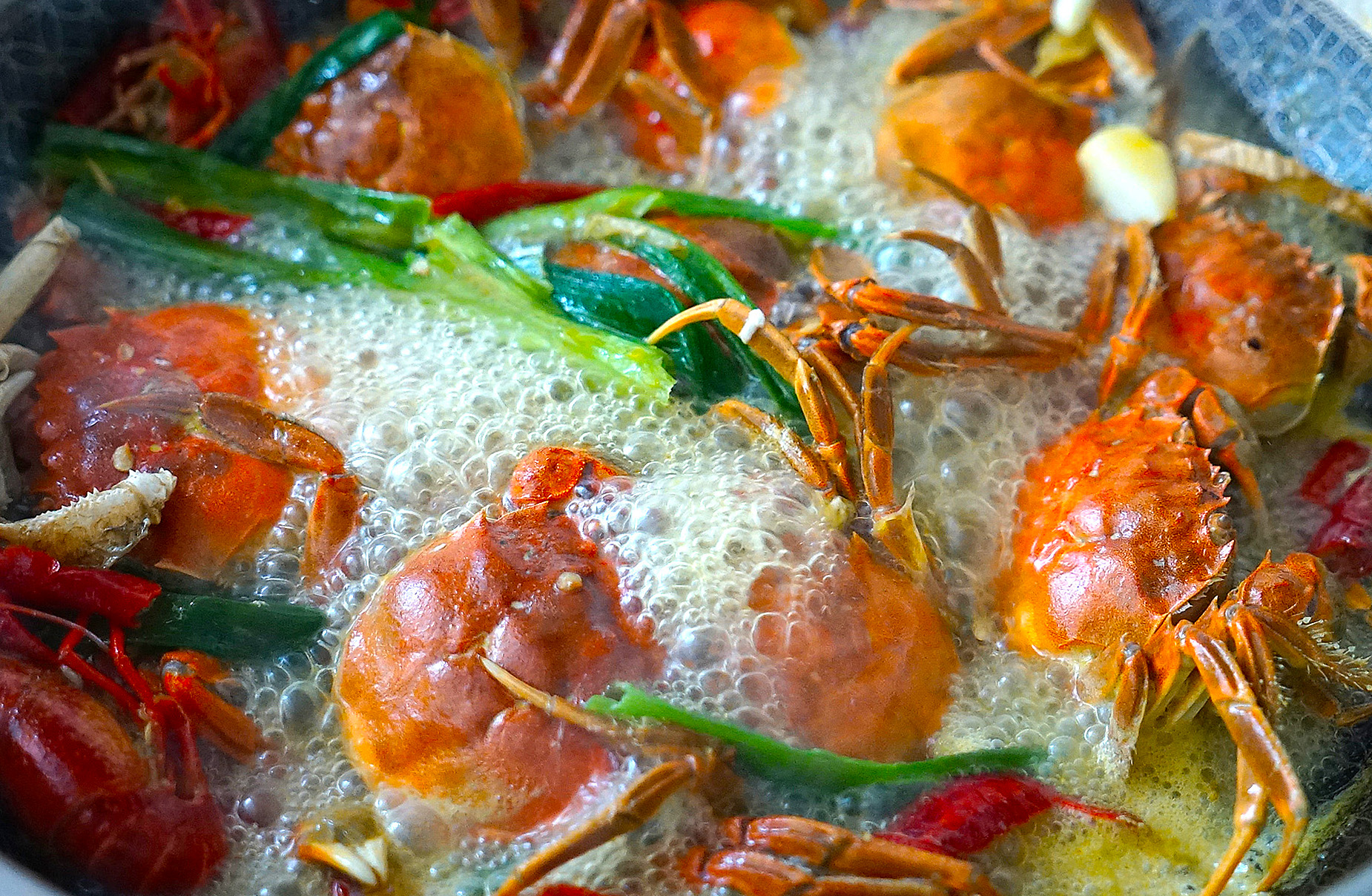 水煮螃蟹的做法,