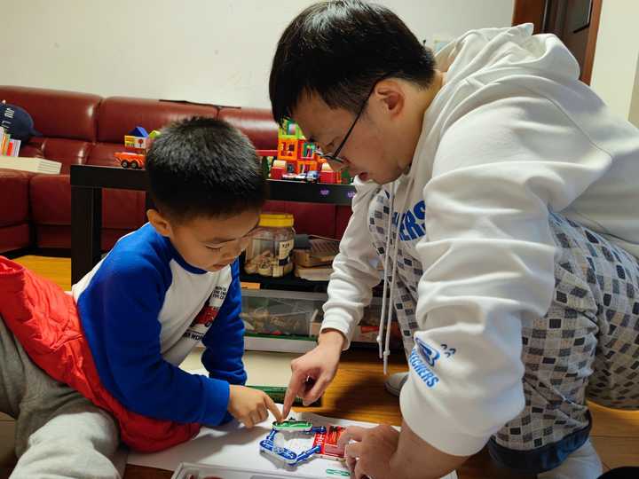 10小孩过生日送什么礼物好（小孩生日礼物送什么东西比较好十岁）