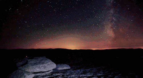 微微风簇浪散作满河星是谁写的微微风簇浪散作满河星描写了一幅怎样的