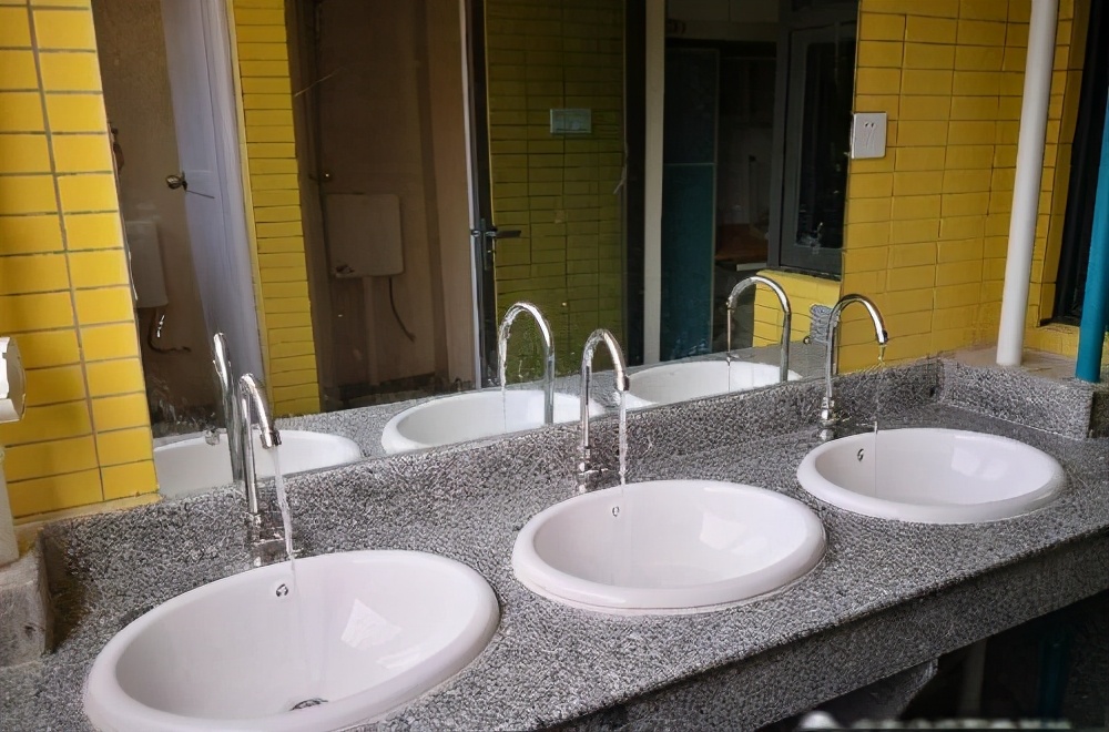 广东科贸职业学院学费宿舍费学校环境宿舍环境怎么样