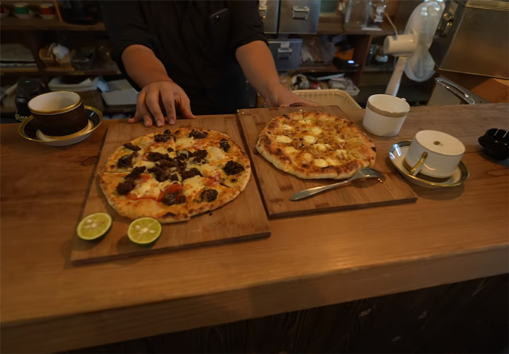 80后的他买下废弃学校，独居的日子一过就是7年，虽孤独却很自由