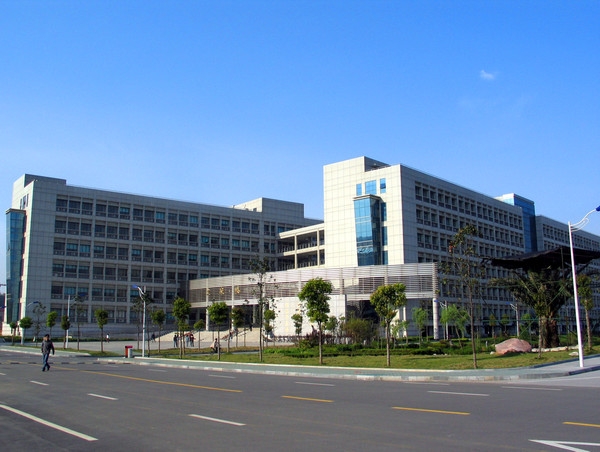 联考266.8文化445，中南财经政法大学数字媒体艺术录取合适吗？