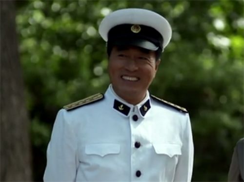 父母爱情:海军基地政委什么军衔,为何他的权力比丛校长还大
