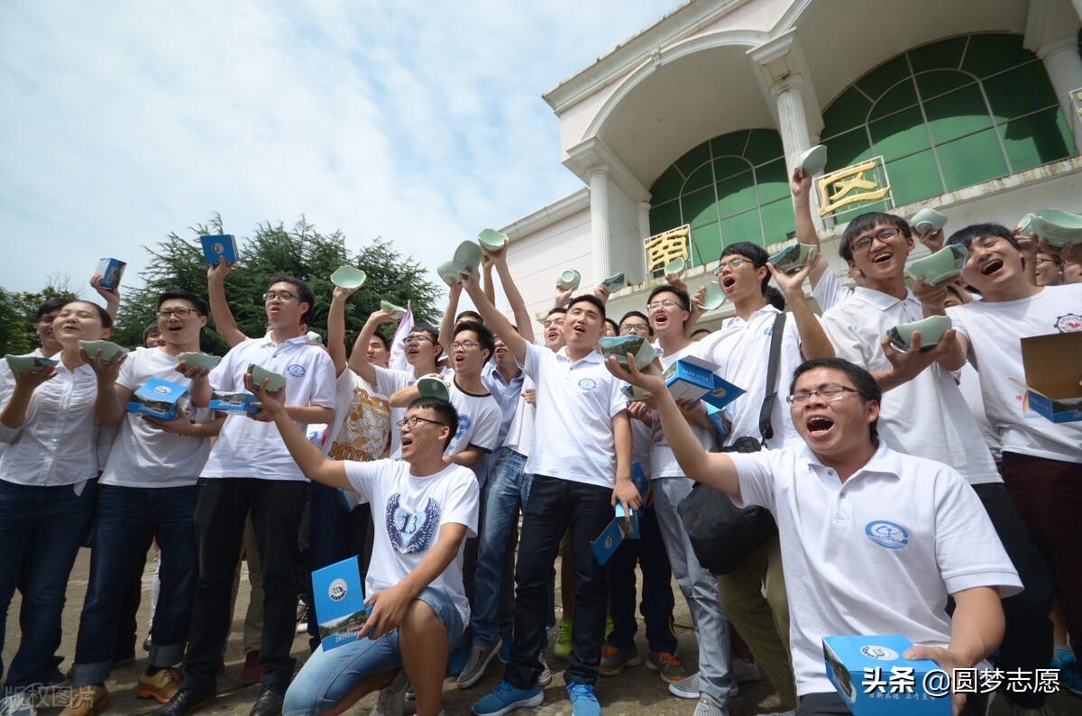 高考400分也能上的大学盘点，含多所公办本科