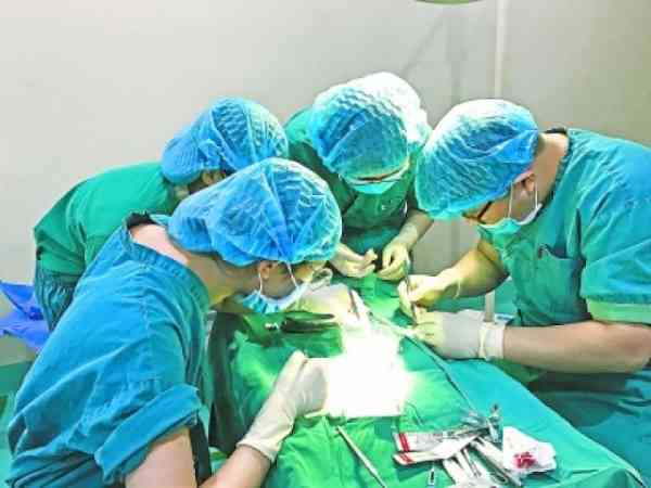 节前整形医院一天手术近30台 医生：不要求快求便宜